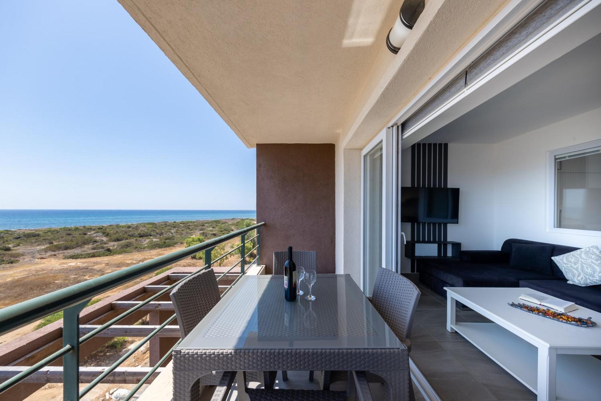 Thalassa Beach Resort & Spa Retreat Vokolidha Exterior foto