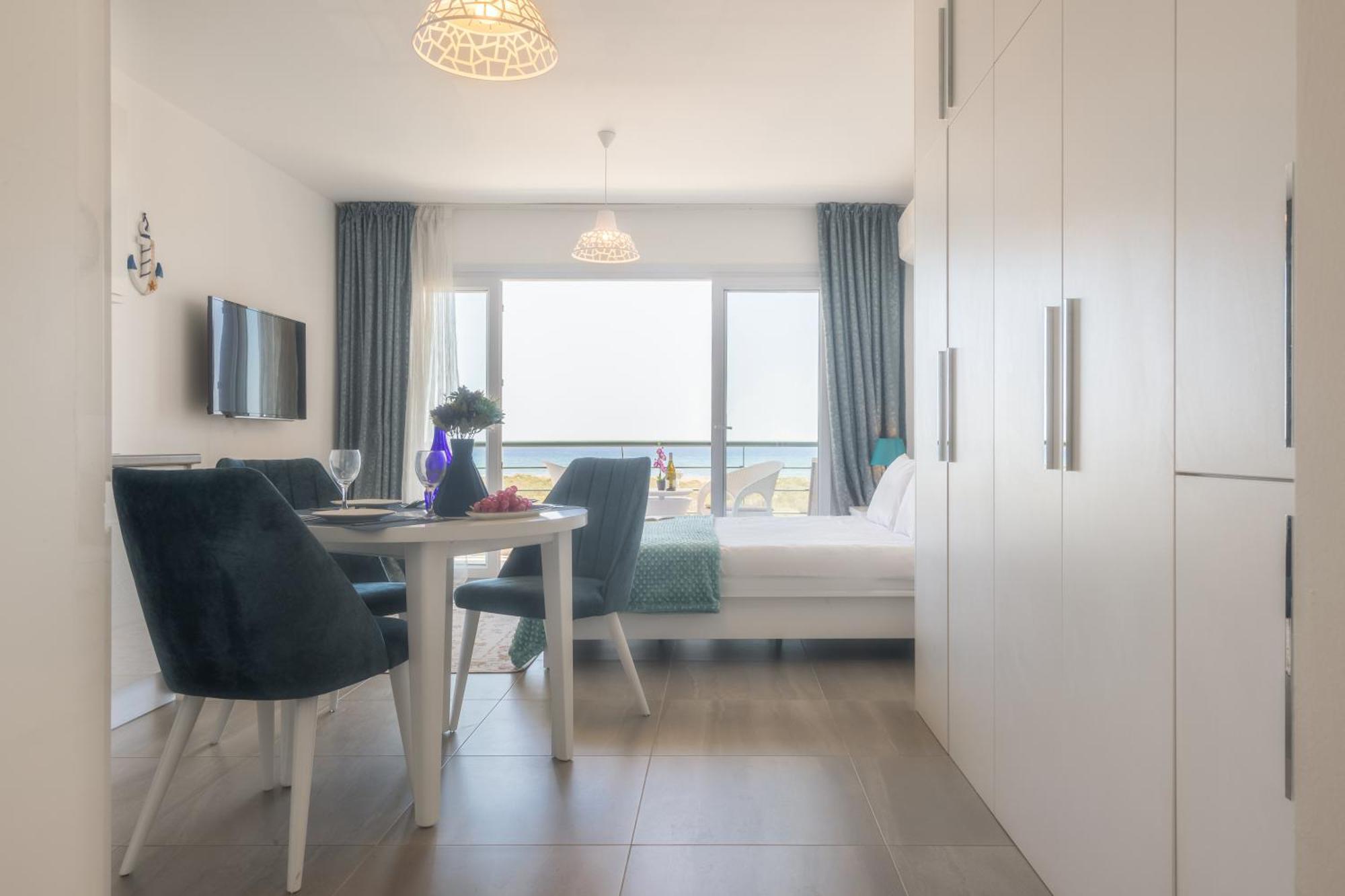 Thalassa Beach Resort & Spa Retreat Vokolidha Quarto foto